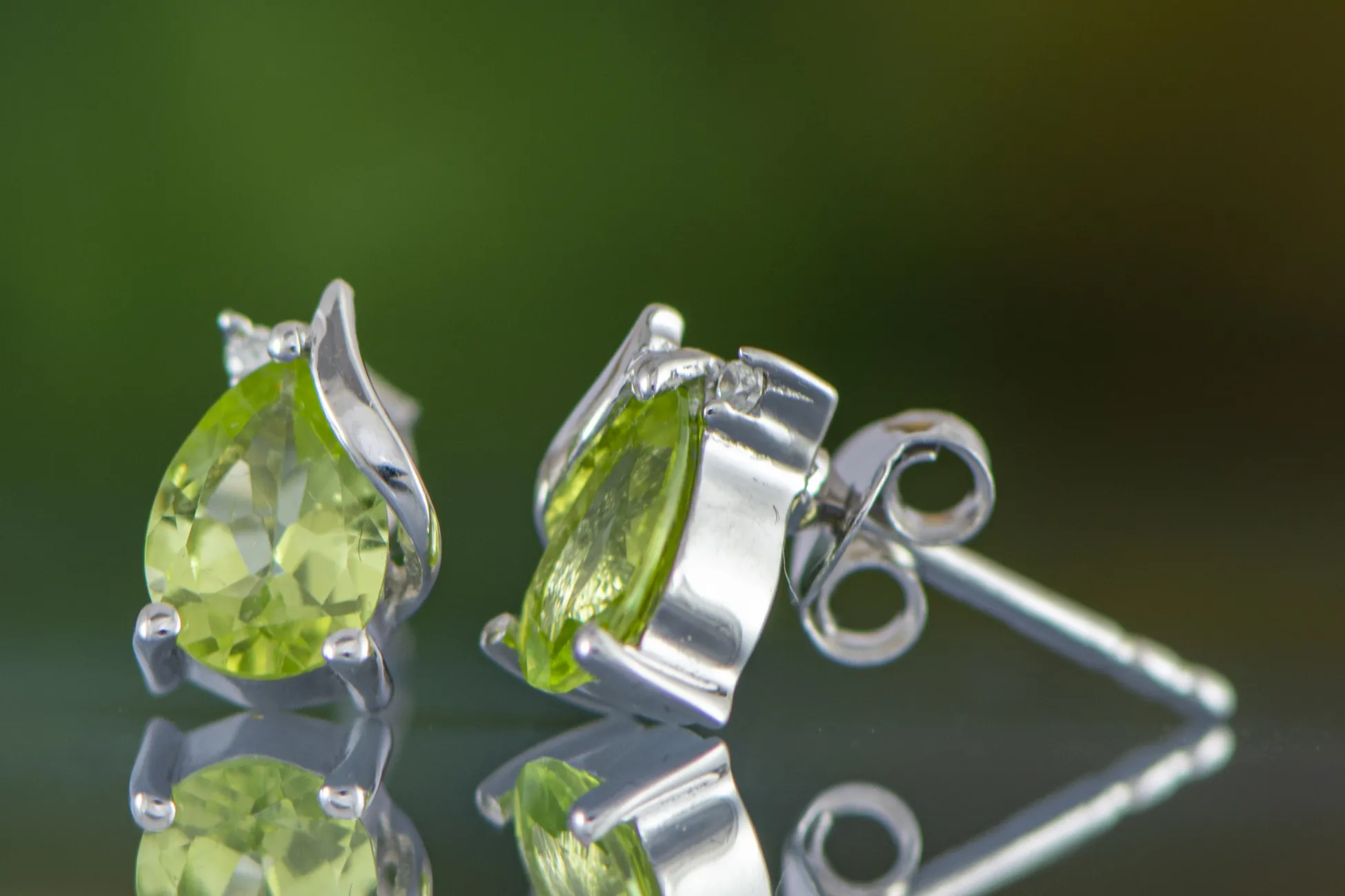 Cercei cu Peridot