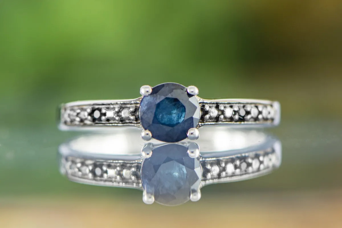 Inel cu Safir