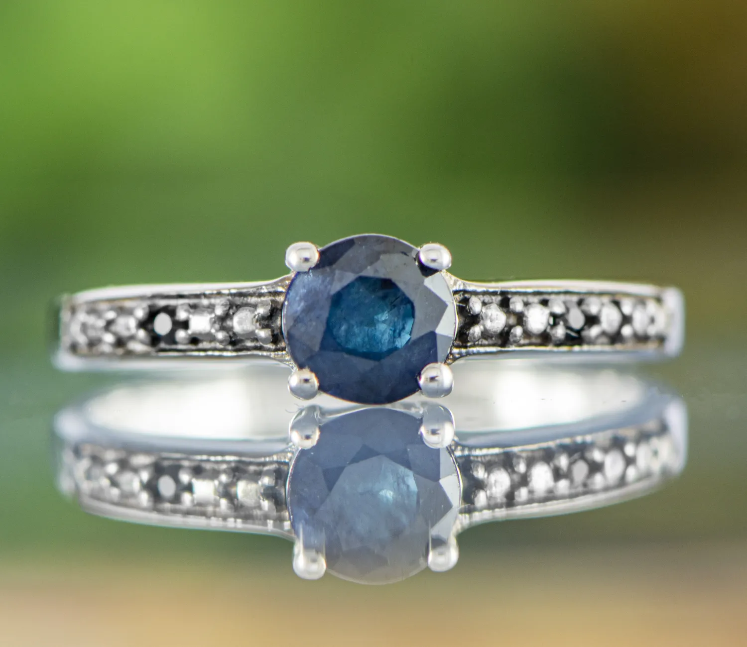 Inel cu Safir