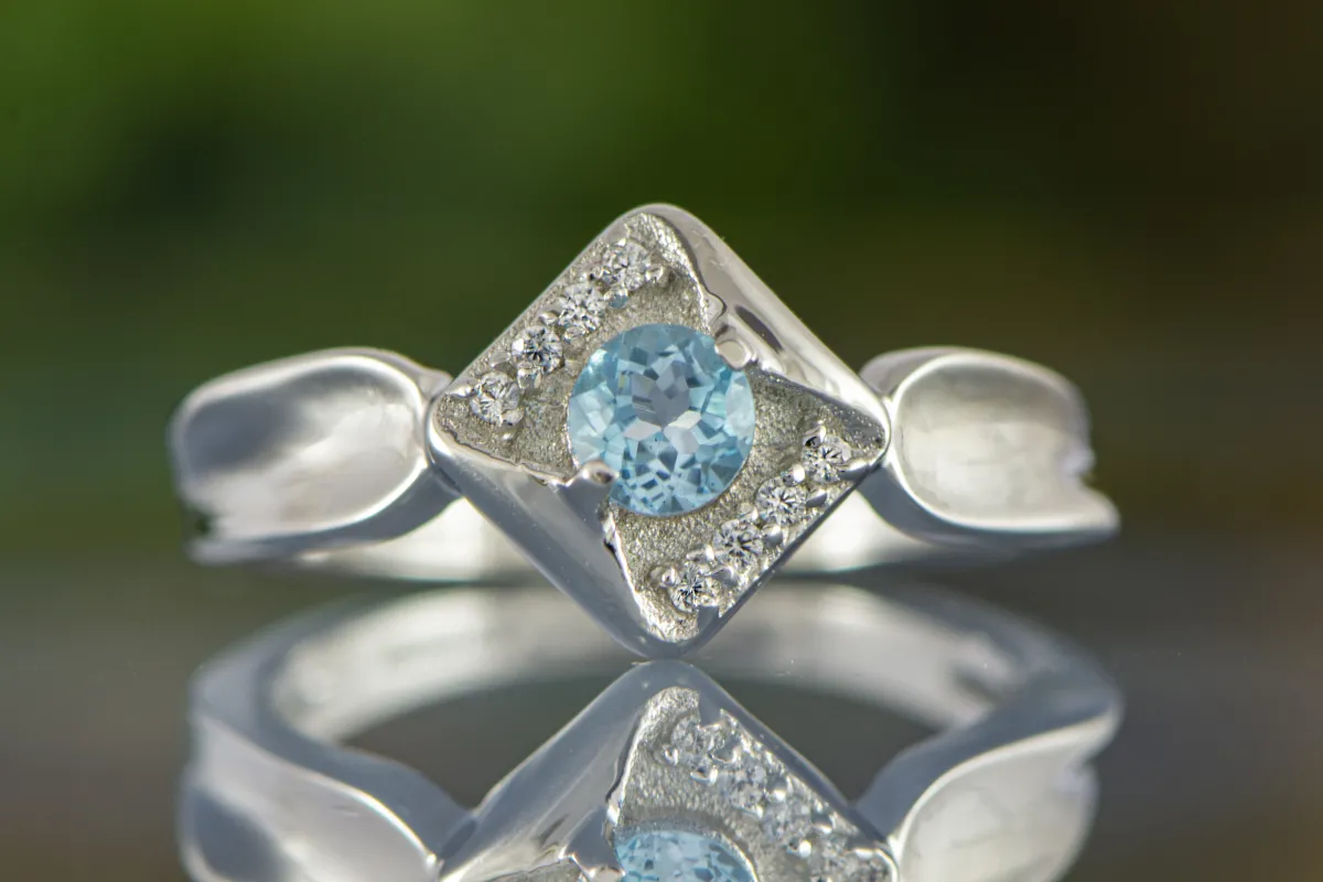 Inel Topaz Albastru
