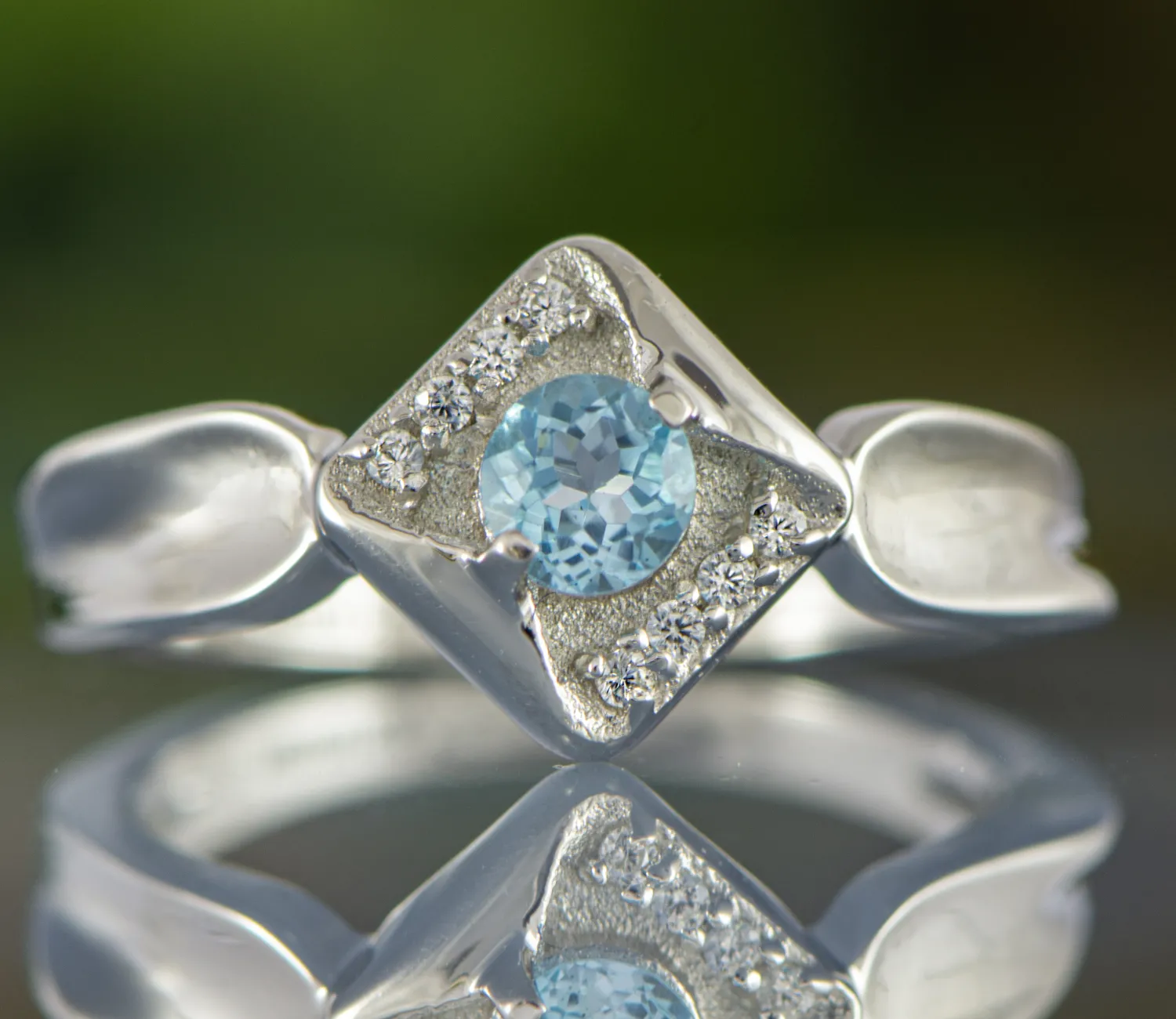Inel Topaz Albastru
