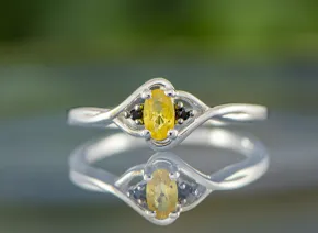 Inel cu Safir Galben