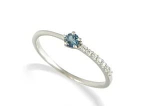 Inel de argint cu topaz albastru London