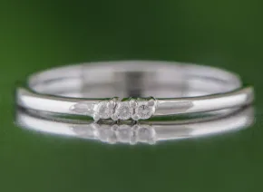 Inel elegant din argint cu diamante